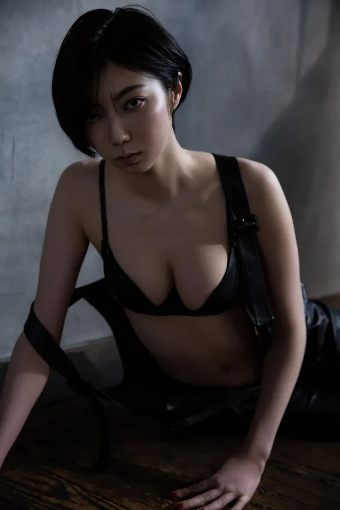 【最新】霧華　天上のヴィーナス　ｖｏｌ．２　大増量スペシャル版　ＦＲＩＤＡＹデジタル写真集 – 预览图