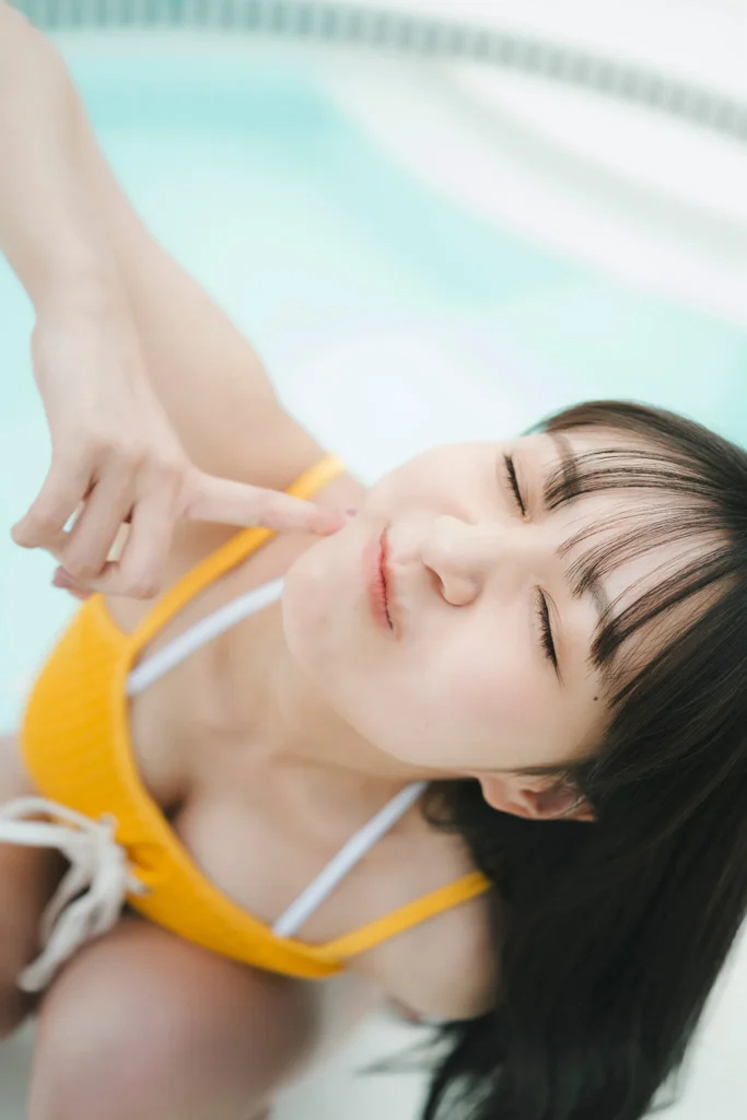 【最新】溝端葵　【増量版　全５０Ｐ】ヤンマガアザーっす！＜ＹＭ２０２５年２４号未公開カット＞　ヤンマガデジタル写真集