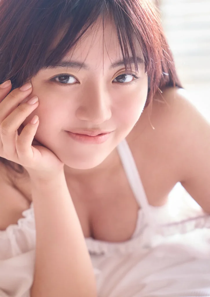 丰田露娜/丰田留妃最新写真免费下载 豊田ルナ　ルナティック スピサン グラビアフォトブック