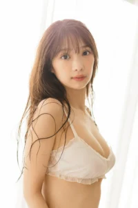 【最新】山下彩耶　春の結晶　ｖｏｌ．２　ＦＲＩＤＡＹデジタル写真集