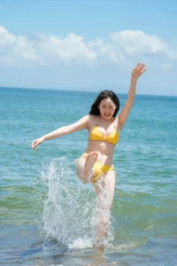 【投票第3期】【最新：白濱美兎】漫画アクションデジタル写真集 白濱美兎「君と僕の夏合宿」